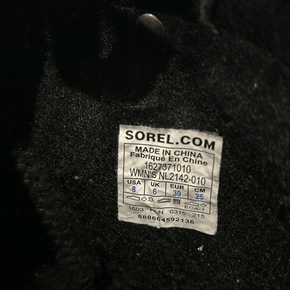 Sorel Joan of Arctic boot with chevron fleece trim - Picture 9 of 9